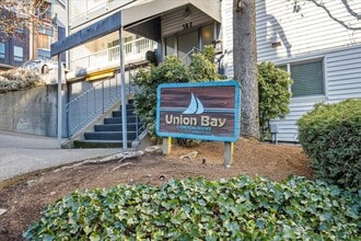Building Photo - 762 Hayes St