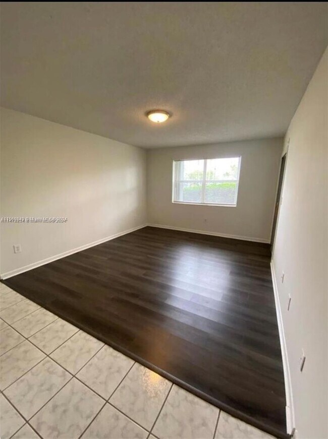 Building Photo - 2019 SE 27th Drive 102- 5C, Homestead, FL ...