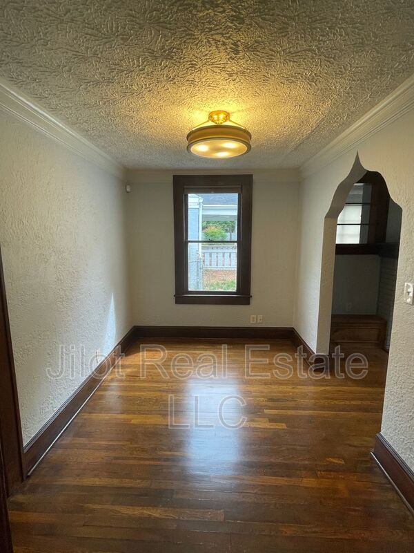 Foto del edificio - 1845 Lakewood Terrace SE