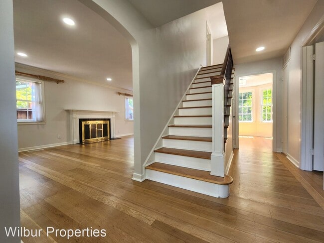 Building Photo - 3 br, 2 bath House - 452 9th Ave