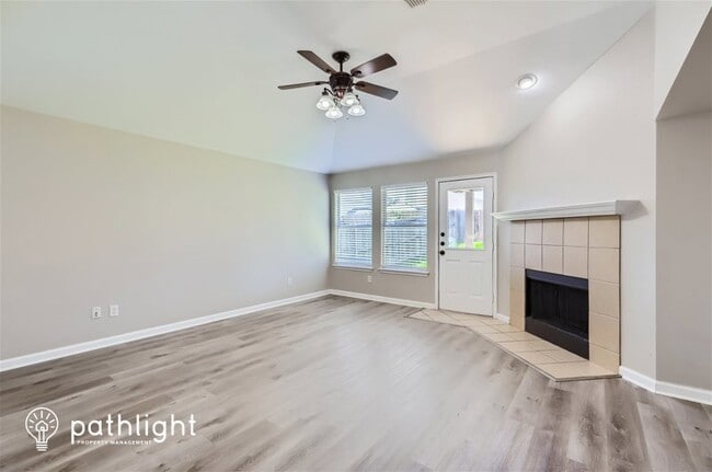 Building Photo - 8708 Tumbleweed Dr