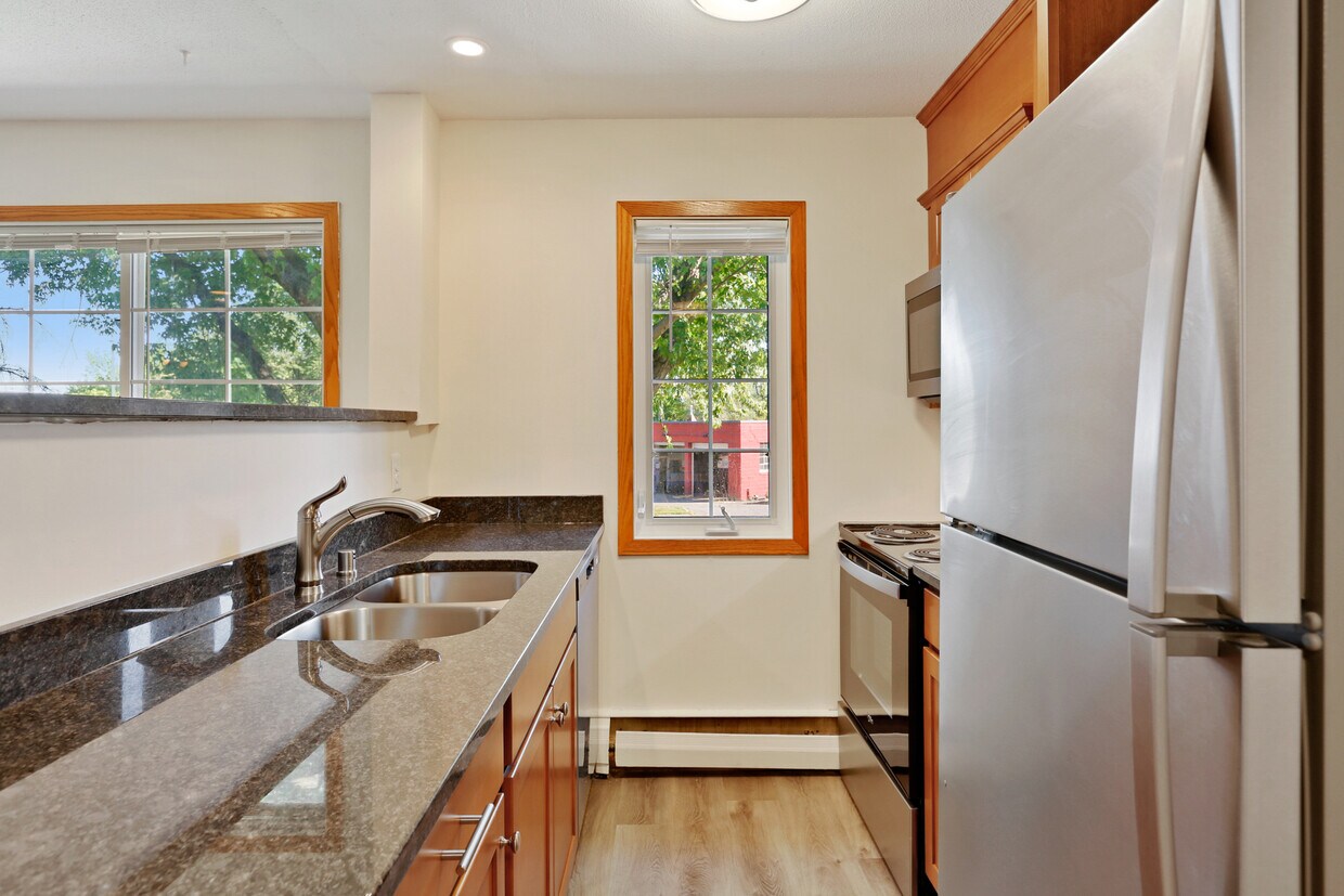 Primary Photo - 6227 W 34th St