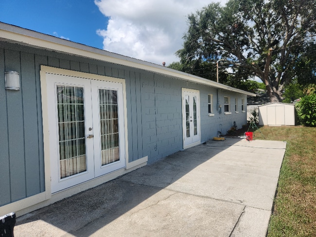 Building Photo - 1345 Lester Ct