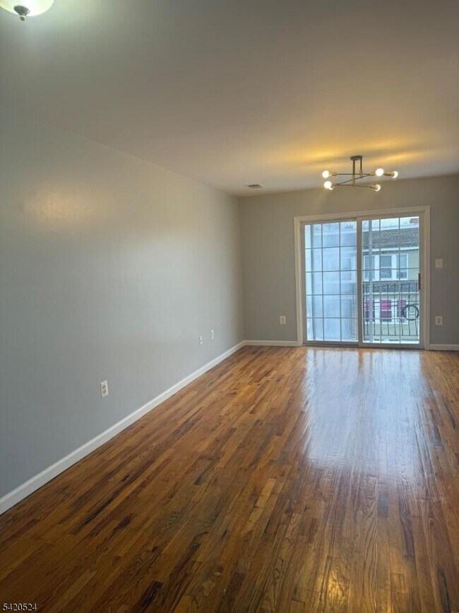 Foto del edificio - 537 S 18th St