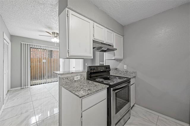 Foto del edificio - 3034 Tudor Ln