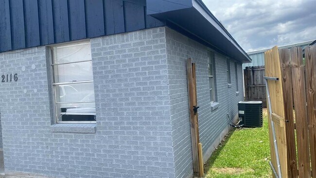 Building Photo - 2116 Thonig Rd