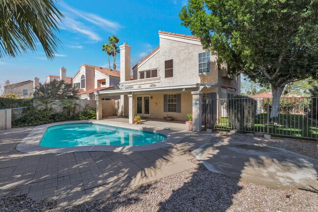 Foto del edificio - 6719 W McRae Way