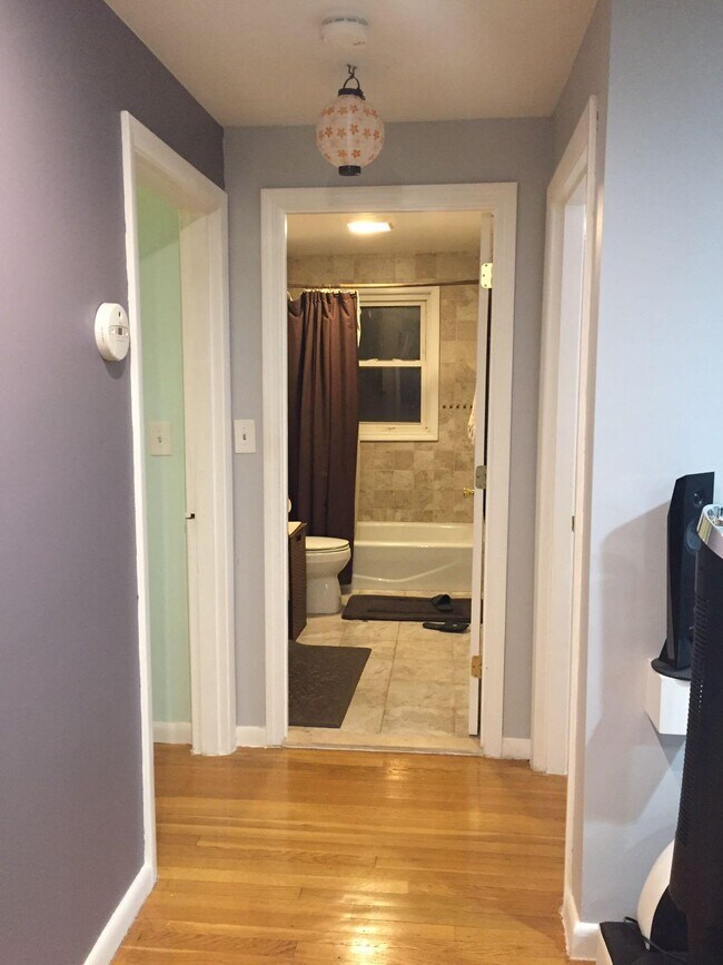 Hallway - 112 Beech St