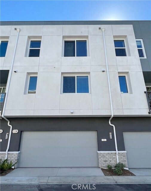 Building Photo - 110 Unity St