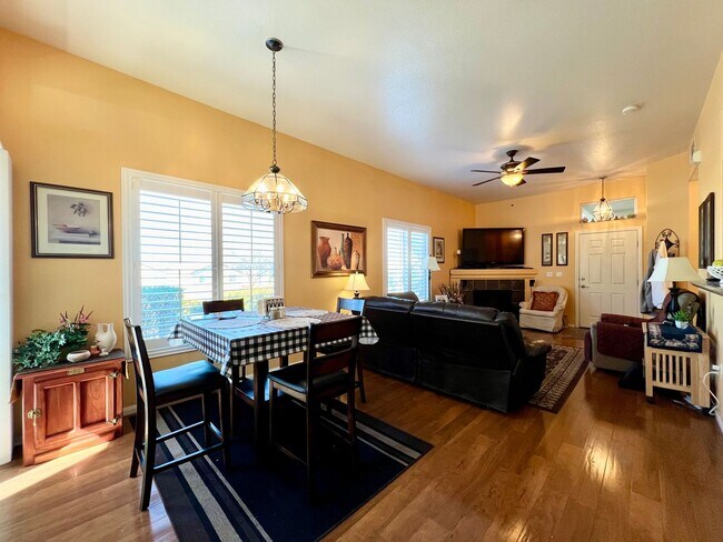Building Photo - SHORT TERM LEASE! 2BD/2BA FURNISHED CONDO!...