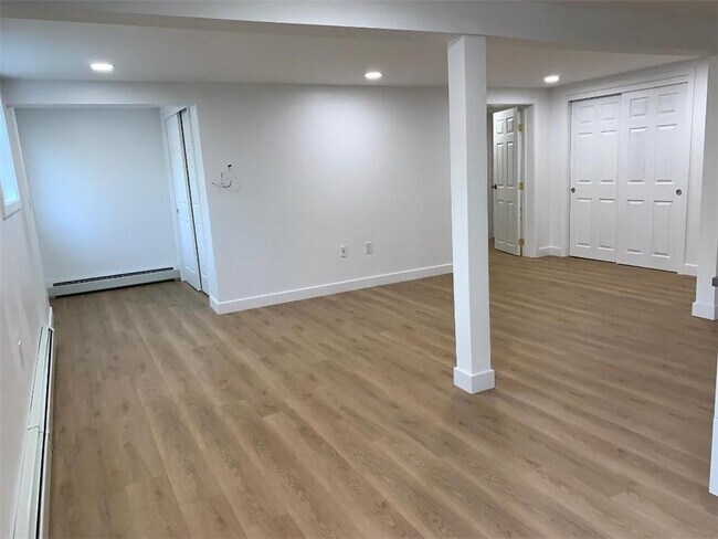 Foto del edificio - 475 Christian Herald Rd