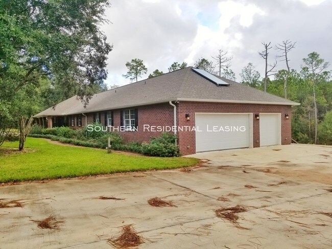 Building Photo - 5BD/3BA on  2 acres near Navy Federal