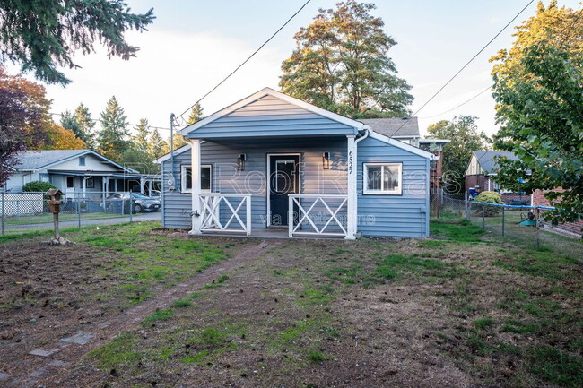 Building Photo - 6527 95th St SW