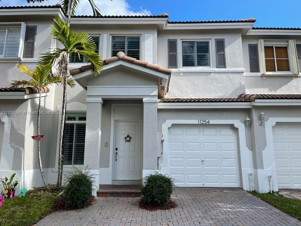 5744 NW 112th Plz, Doral, FL 33178 Townhome Rentals in Doral FL