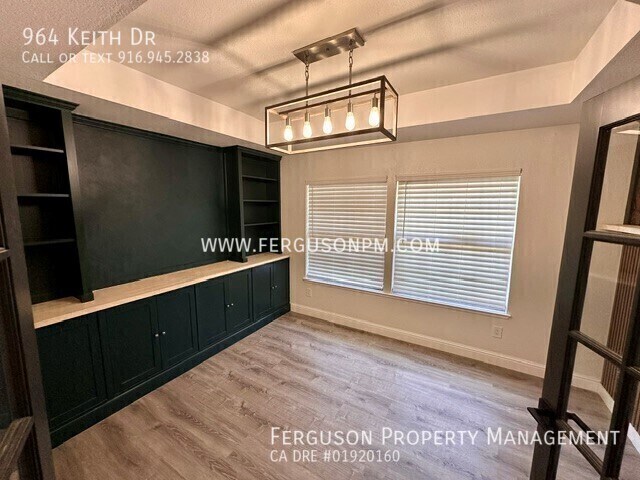 Foto del edificio - 964 Keith Dr