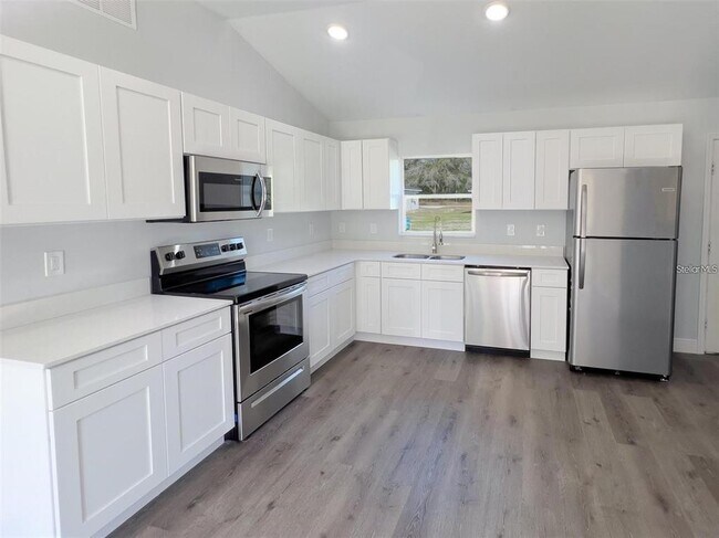 Foto del edificio - 5990 NW 6th Pl