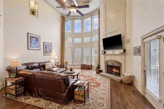 Foto del edificio - 2408 Winter Garden Pl