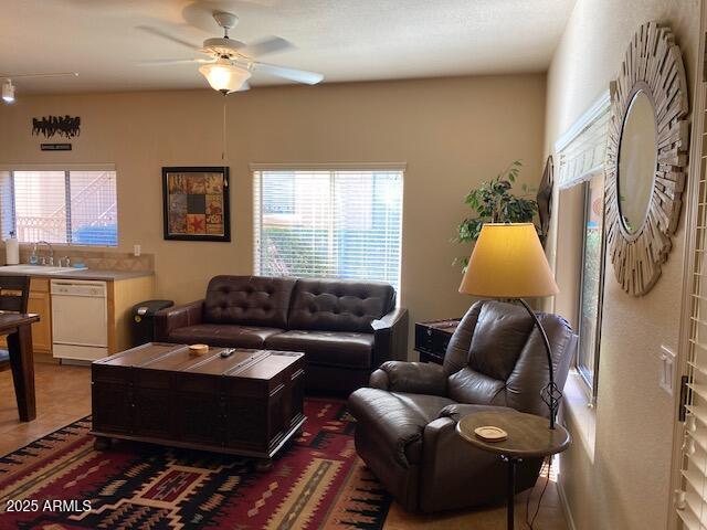 Foto del edificio - 16545 E Gunsight Dr