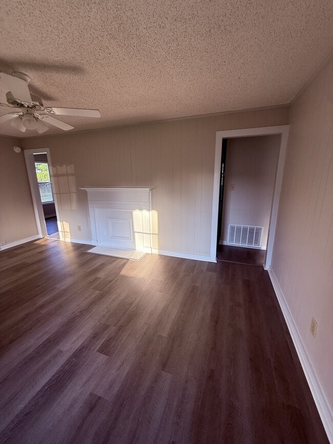 Building Photo - 724 McArthur Blvd