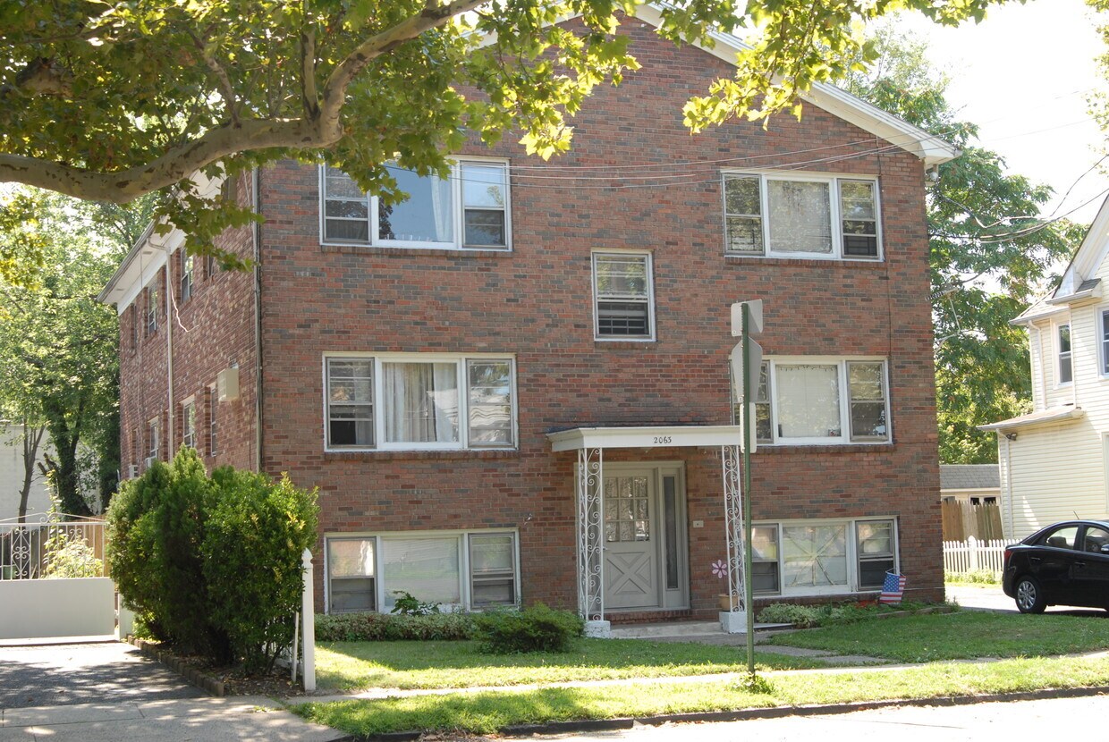 2063 Elizabeth Ave, Rahway, NJ 07065 Apartments in Rahway, NJ