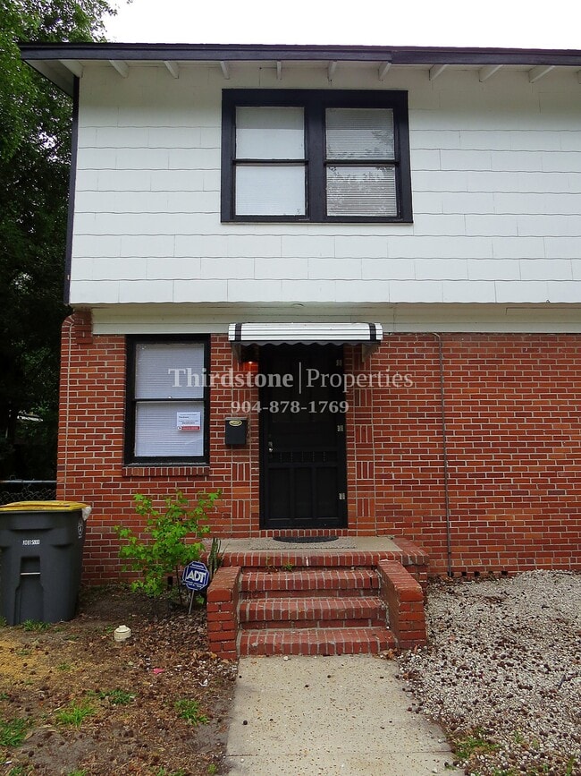Building Photo - 1206 Cherry St