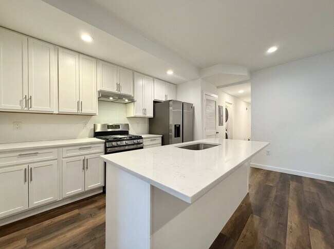 Foto del edificio - 451 Green Ln