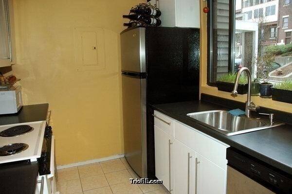 Building Photo - 188 Allston St