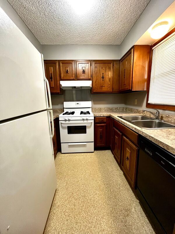 1809 Knox St, Lincoln, NE 68521 Condo for Rent in Lincoln, NE