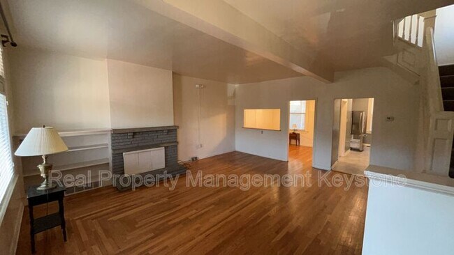 Building Photo - 1122 Greenfield Ave
