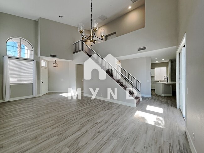 Building Photo - 3340 Lingo St