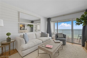 Building Photo - 3443 Gulf Shore Blvd N