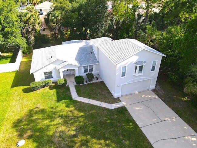 Building Photo - 19 Pitt Ln