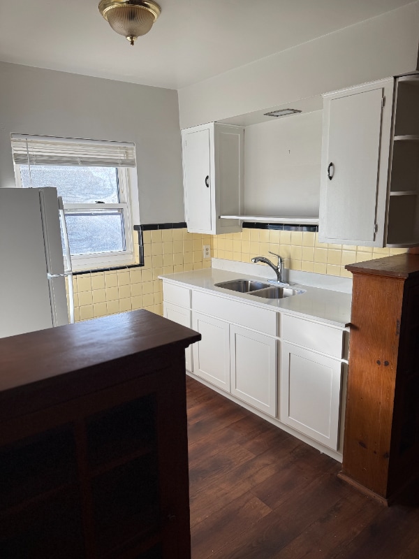 Photo - 4531 Roth Ave Apartment