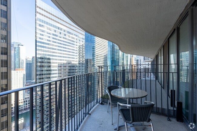 Interior Photo - Aqua at Lakeshore East