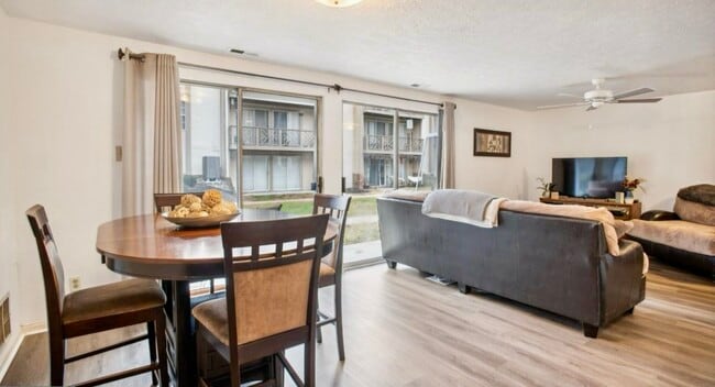 Building Photo - 76 Sweetfern Ct