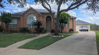 Building Photo - 1822 American Elm Ct