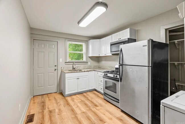 Foto del edificio - 1724 W 19th St