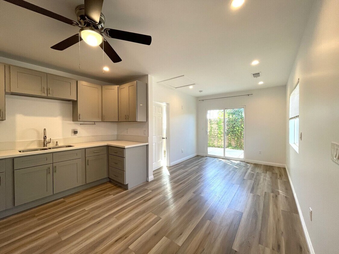Foto principal - NEW PRICE! Newly Constructed 2-Bedroom, 2-...