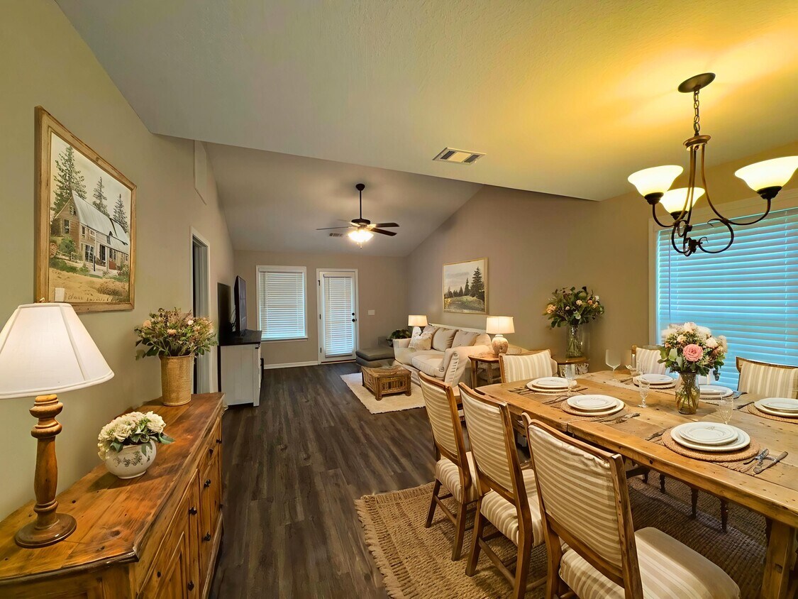 Foto principal - 416 Andover Dr