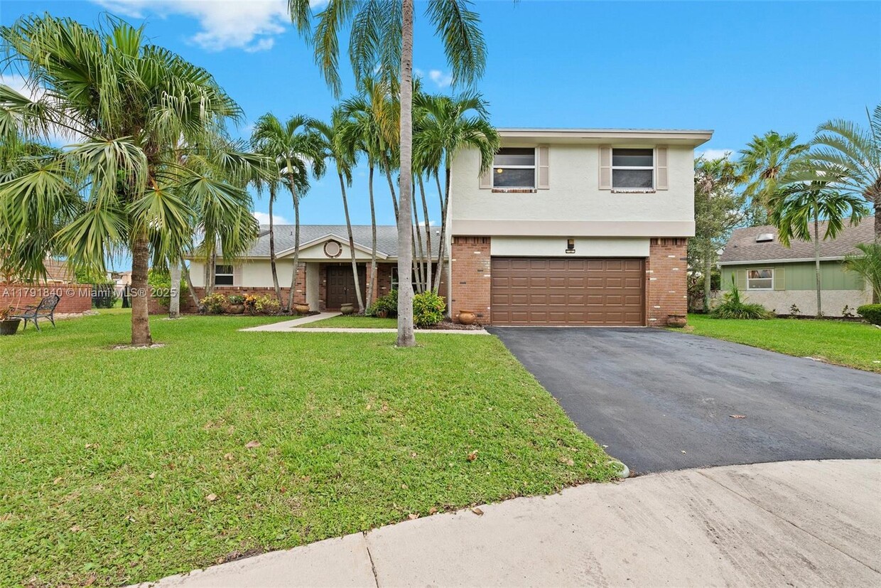 Foto principal - 14531 Hampton Pl