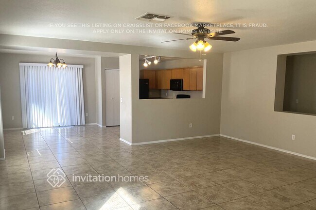 Foto del edificio - 12628 N Main St