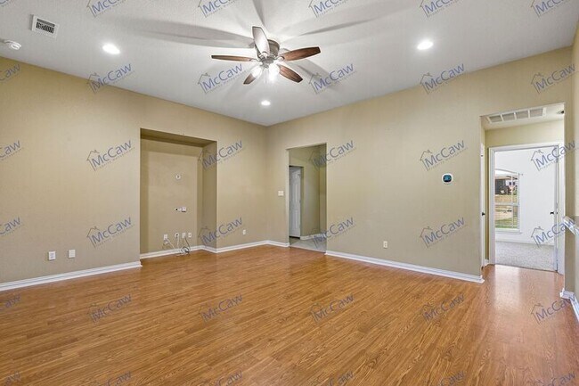 Building Photo - 124 Chambers Creek Cir