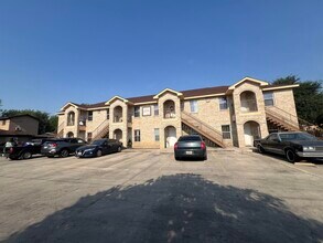 Building Photo - 3119 Galveston St