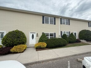 Building Photo - 1658 Providence Blvd NW