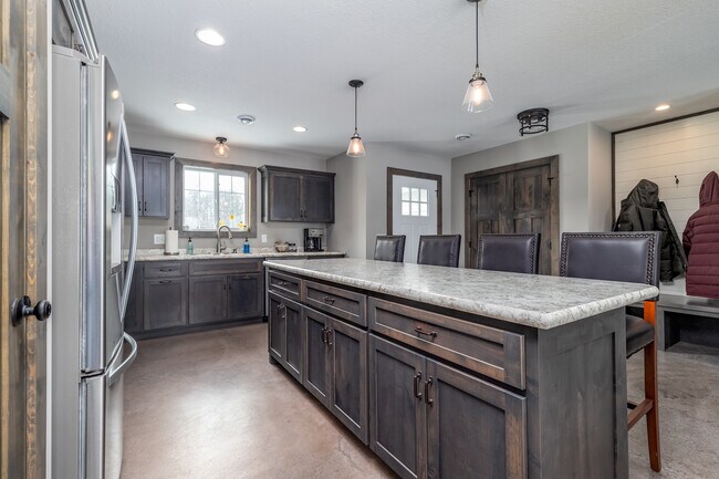 Foto del edificio - 13150 11th Ave SW