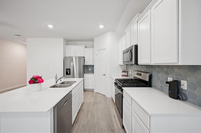 Foto del edificio - 907 Marigold St