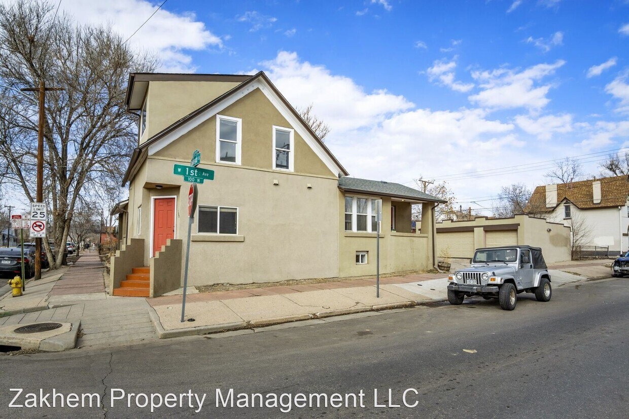 Primary Photo - 2 br, 1.5 bath House - 100 Galapago Street