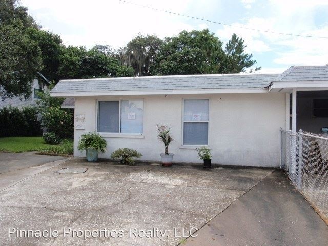 Building Photo - 1817 10th Ave W