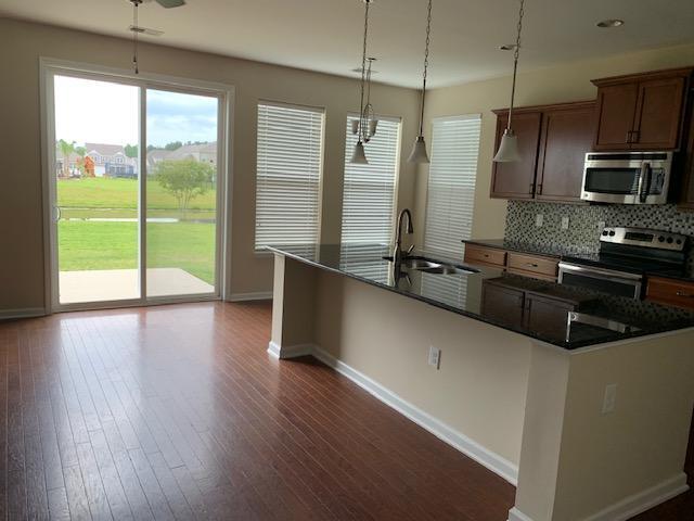 Foto del edificio - 643 Carolina Farms Blvd