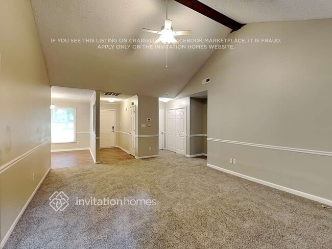 Building Photo - 635 Tryon Pl